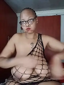 Snapshot of ShantelBootyBoobs chatting on 07.17.26 ShantelBootyBoobs online show from 07.17.26