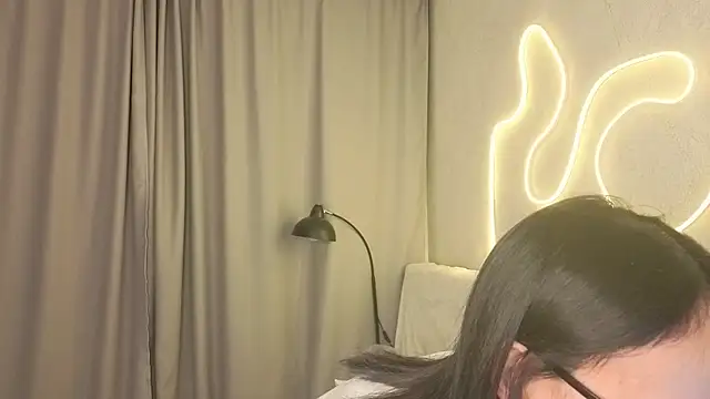 BeatrisRosel online show from 02.19.26