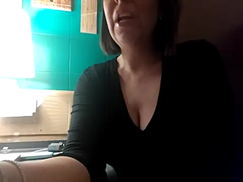 Snapshot of Ginevra01 chatting on 02.14.26 Ginevra01 online show from 02.14.26