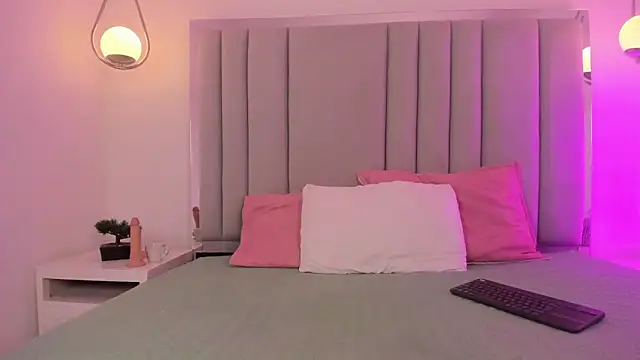 Alina Bond online show from 03.03.26