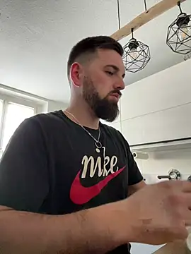 Snapshot of xxxsharkexxx chatting on 02.25.26 xxxsharkexxx online show from 02.25.26