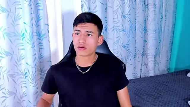 Snapshot of NicolasTorrez chatting on 02.11.26 NicolasTorrez online show from 02.11.26