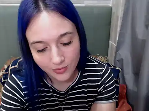 Snapshot of AZULFOX69 chatting on 04.26.26 AZULFOX69 online show from 04.26.26