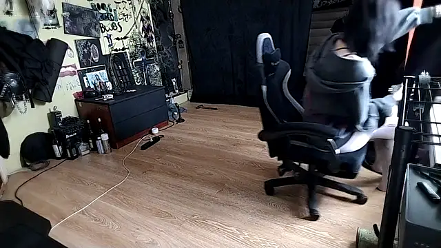 Snapshot of Shempert_ghot chatting on 02.20.26 Shempert ghot online show from 02.20.26