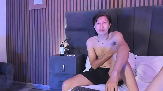 Snapshot of MarcoAndAllice chatting on 02.23.26 MarcoAndAllice online show from 02.23.26