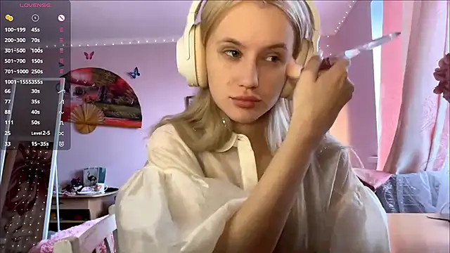 Snapshot of MelissaZaria chatting on 05.11.26 MelissaZaria online show from 05.11.26