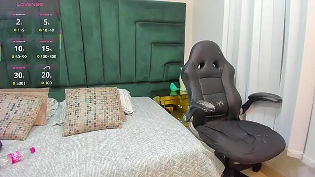 CatalinaBlaze online show from 04.06.26