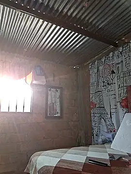 Juli Powl online show from 03.04.26