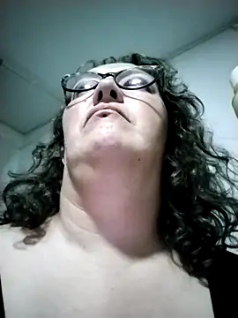  Saraqueen online show from 03.06.26