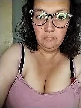  Saraqueen online show from 03.08.26