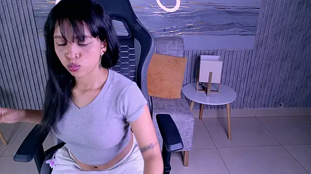 Snapshot of Abby18_ chatting on 02.13.26 Abby18 online show from 02.13.26