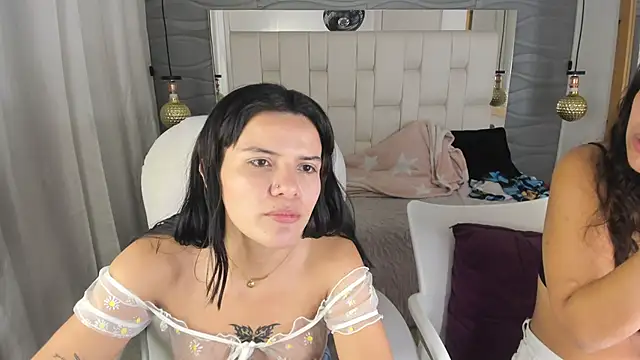 Snapshot of Veyra_sereny chatting on 02.26.26 Veyra sereny online show from 02.26.26