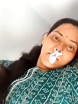 Snapshot of Anushka_Singh0 chatting on 03.17.26 Anushka Singh0 online show from 03.17.26