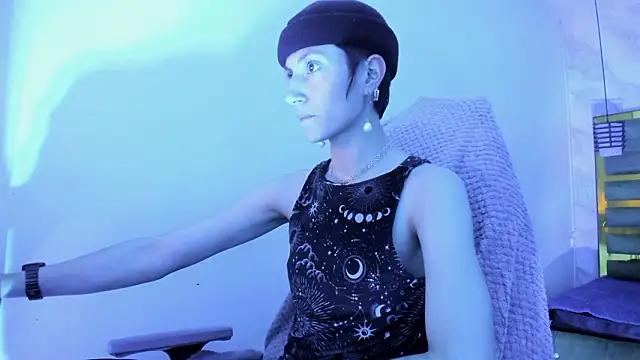 Snapshot of Fieramadame chatting on 02.22.26 Fieramadame online show from 02.22.26