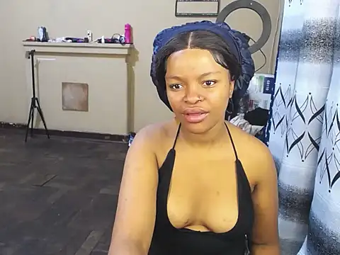 Snapshot of KinkyPxx chatting on 02.17.26 KinkyPxx online show from 02.17.26