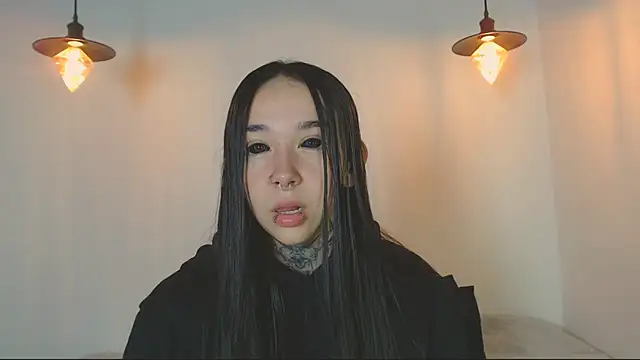 alien eyes09 online show from 04.04.26