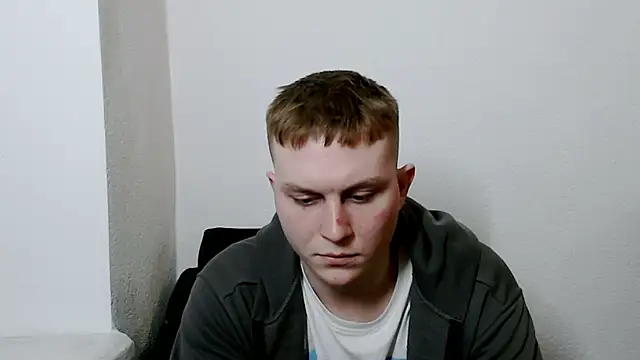 Snapshot of MrHeat_ chatting on 02.26.26 MrHeat online show from 02.26.26