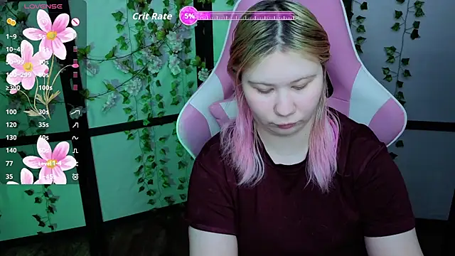 Snapshot of kitsune_little chatting on 05.09.26 kitsune little online show from 05.09.26