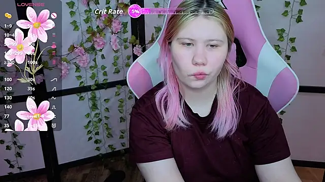 Snapshot of kitsune_little chatting on 05.10.26 kitsune little online show from 05.10.26
