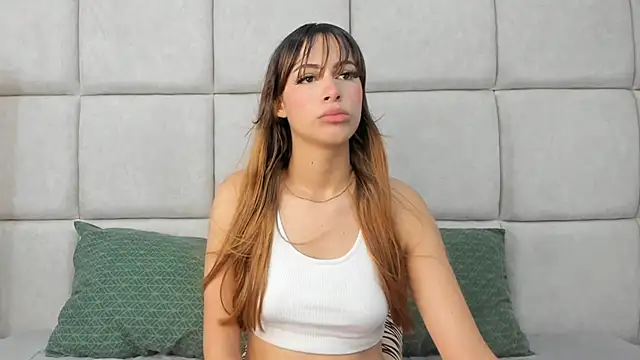 Snapshot of Aitana_zaid chatting on 05.30.26 Aitana zaid online show from 05.30.26