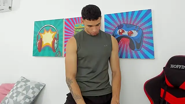 Snapshot of Thomas_walker14 chatting on 04.18.26 Thomas walker14 online show from 04.18.26