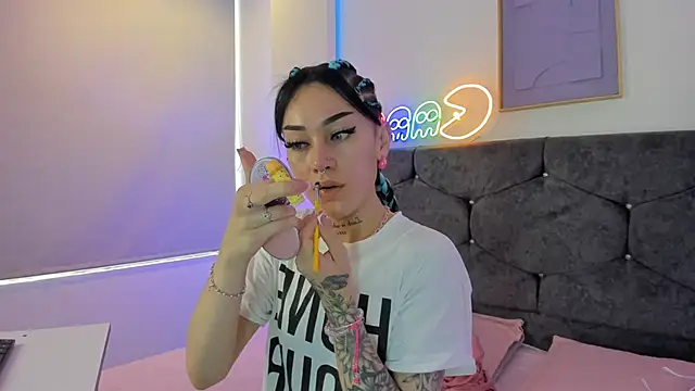 Snapshot of Megan_Morphy chatting on 03.28.26 Megan Morphy online show from 03.28.26