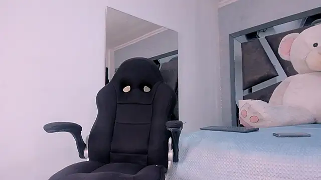 Snapshot of ElektraBomdans chatting on 03.15.26 ElektraBomdans online show from 03.15.26