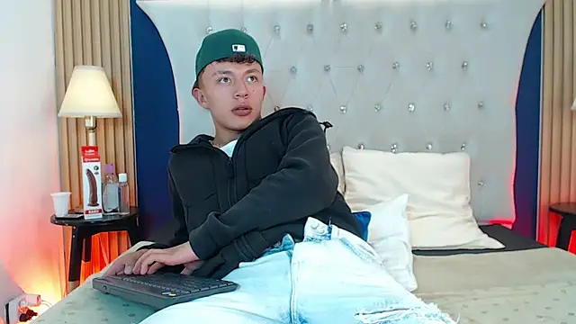 Dark Nico online show from 03.06.26