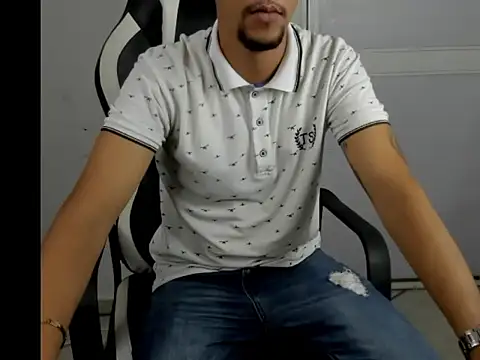 Snapshot of badboy_master chatting on 02.19.26 badboy master online show from 02.19.26