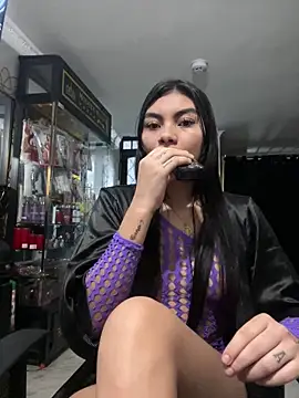 eimmy  skinny online show from 04.13.26