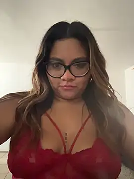 Snapshot of ludmila_x chatting on 06.07.26 ludmila x online show from 06.07.26