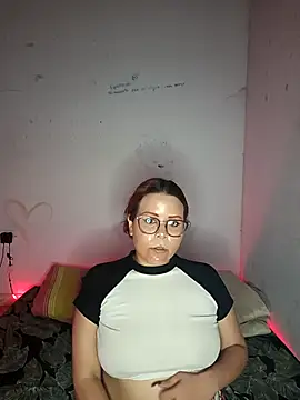 Snapshot of Blanquita_vip chatting on 02.17.26 Blanquita vip online show from 02.17.26