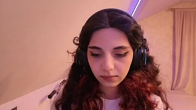 Blissmissataeses online show from 02.17.26