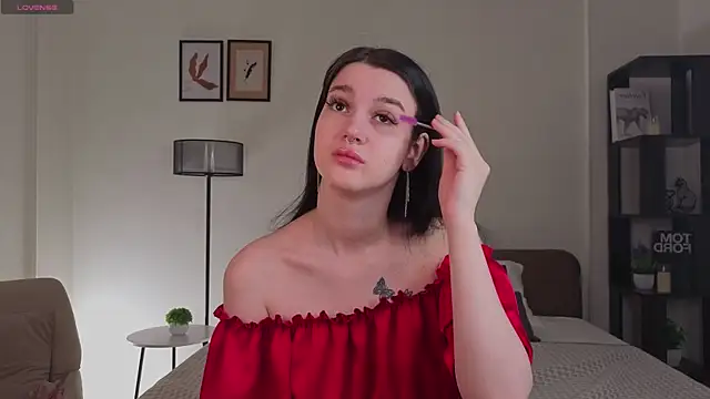 Snapshot of OdaGoding chatting on 04.12.26 OdaGoding online show from 04.12.26