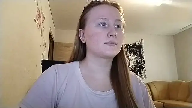 Snapshot of AnikaLipps chatting on 07.18.26 AnikaLipps online show from 07.18.26