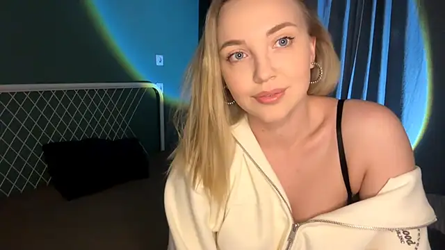 Snapshot of Miabby3 chatting on 02.14.26 Miabby3 online show from 02.14.26