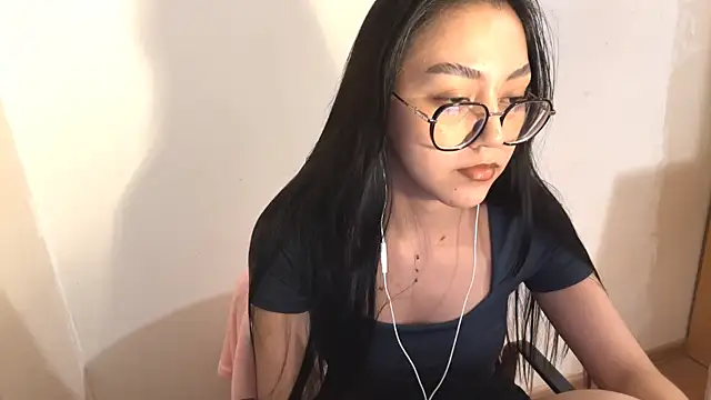 Snapshot of Stefania65 chatting on 04.24.26 Stefania65 online show from 04.24.26