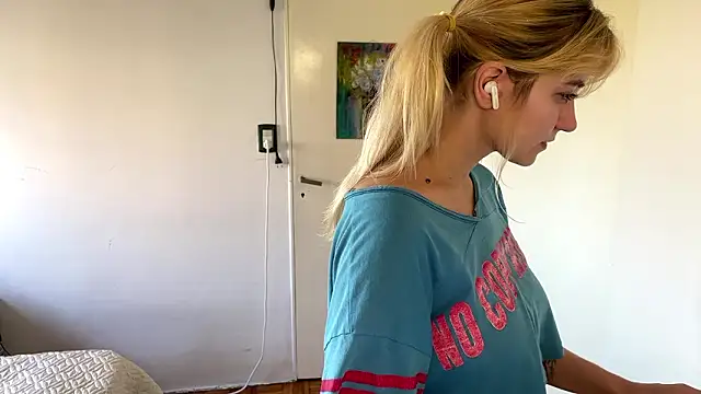 Sophiasnarl online show from 03.07.26