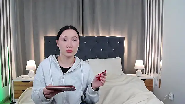 VikkyVonn online show from 03.19.26