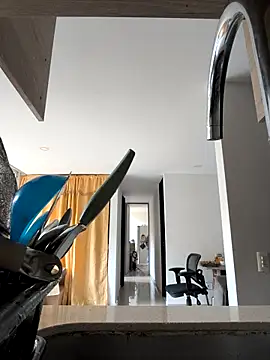 violet-grey online show from 04.15.26