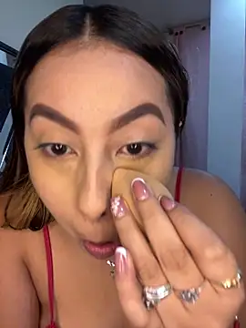 Snapshot of Emiily_joee_ chatting on 05.17.26 Emiily joee online show from 05.17.26