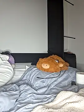 Cinnamonbunn online show from 02.14.26