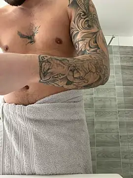 derallerechte001 online show from 02.24.26