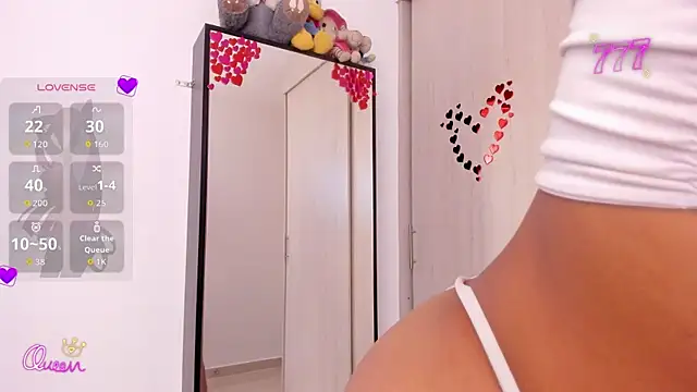 Snapshot of Adaira_Wealth chatting on 04.13.26 Adaira Wealth online show from 04.13.26