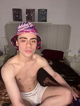 YourFavouriteTwink online show from 02.25.26