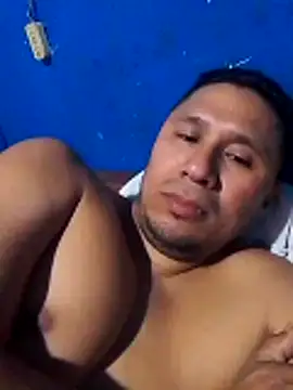 Snapshot of deiner13 chatting on 02.24.26 deiner13 online show from 02.24.26