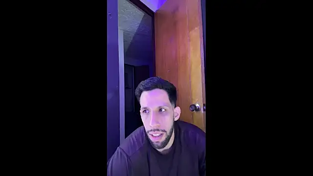 Snapshot of Karim_mansur chatting on 04.24.26 Karim mansur online show from 04.24.26