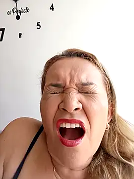 charlotte milf30 online show from 03.12.26