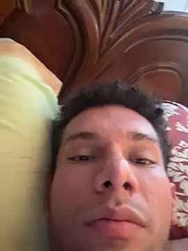 Snapshot of Valentinacouple chatting on 02.14.26 Valentinacouple online show from 02.14.26