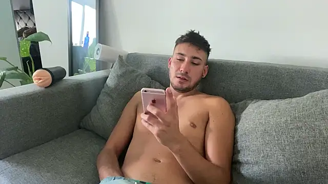 Heytincho online show from 03.01.26